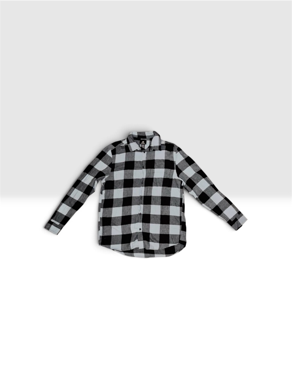 H&M Black and White Buffalo Plaid Button-Down Shirt